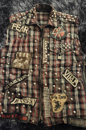 Fear, Dead Kennedys