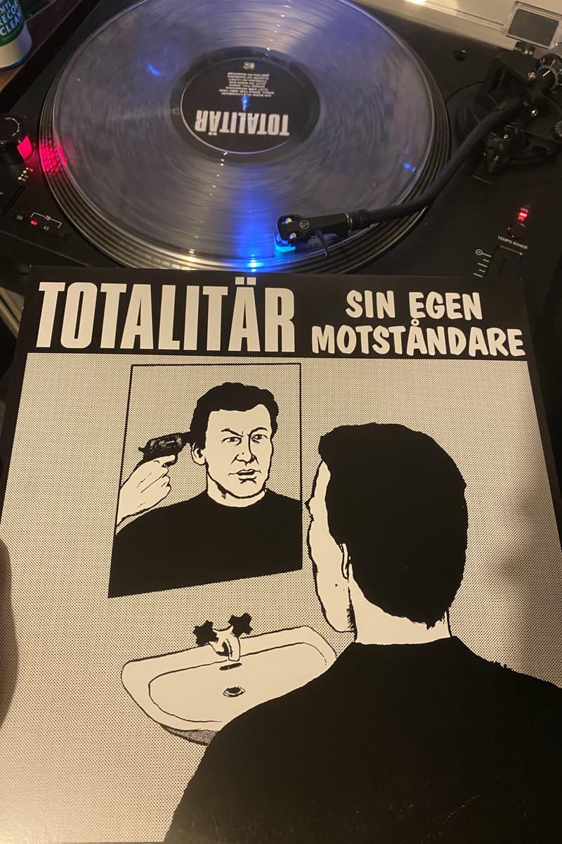Totalitär