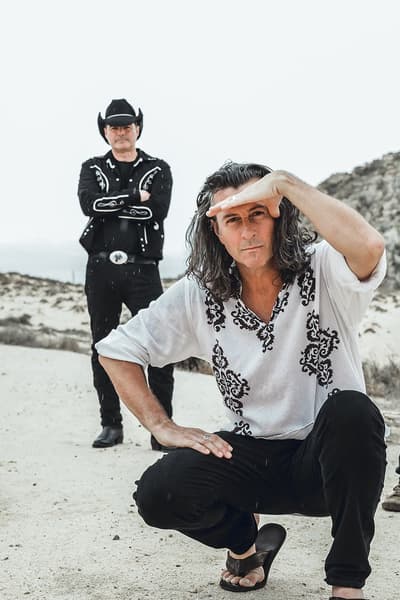 Roger Clyne & the Peacemakers