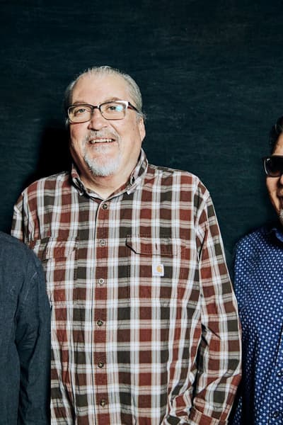 Los Lobos, Los Lonely Boys