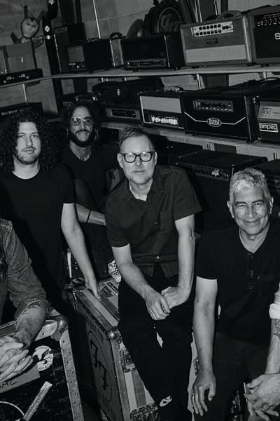 Foo Fighters, Queens of the Stone Age